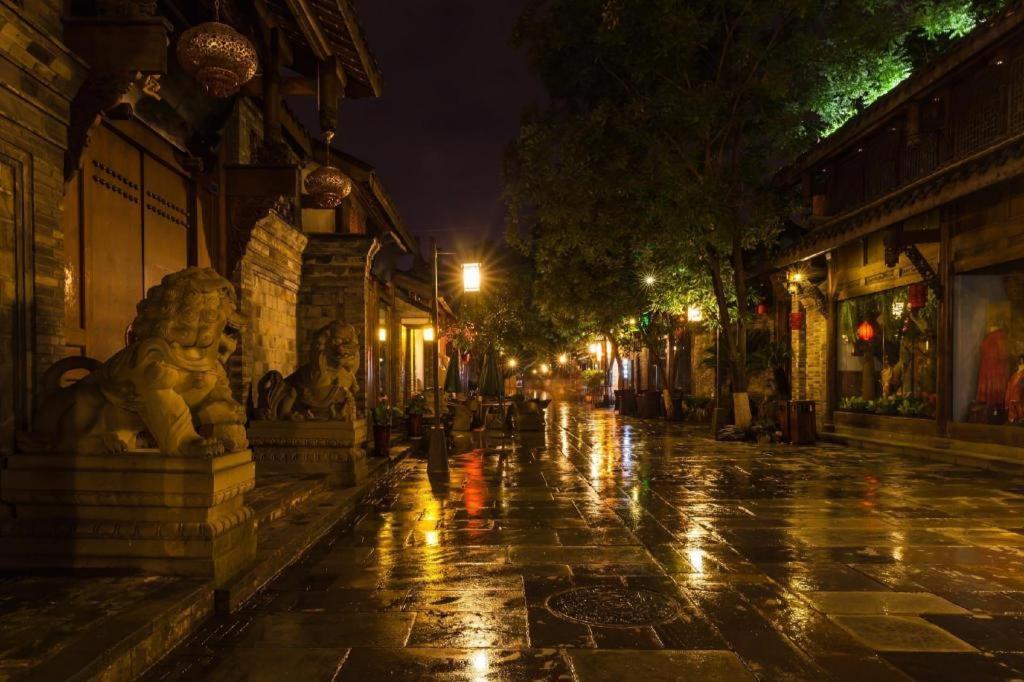 Hanting Hotel Chengdu Kuanzhai Alley Exterior photo